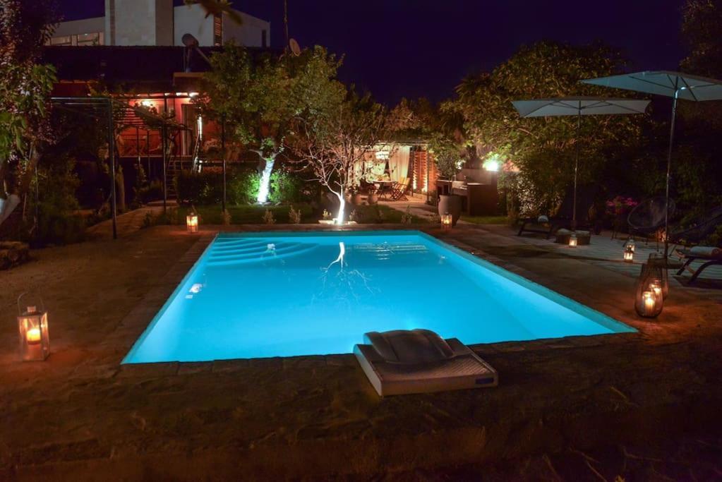 The Red House In Vilă Dassia (Corfu)